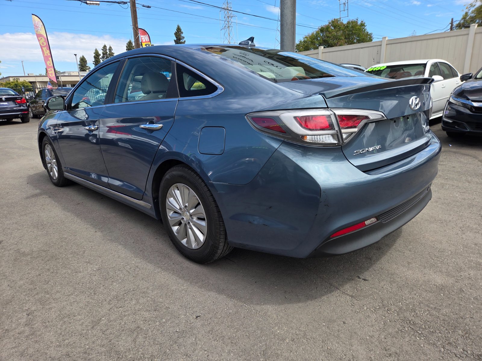 hyundai sonata hybrid 2016 KMHE24L1XGA027900 image